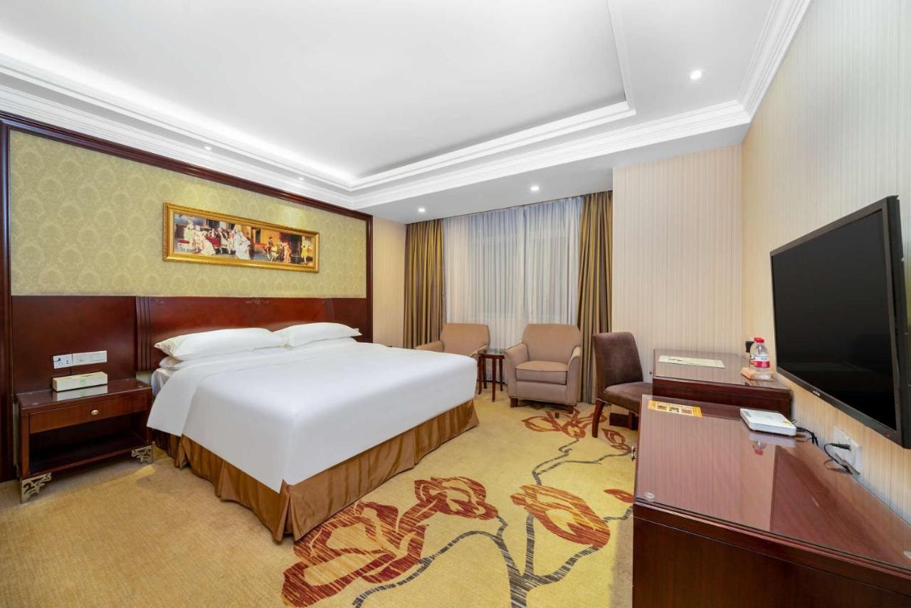 Vienna Hotel Dongguan Houjie Exhibition Center Exterior foto