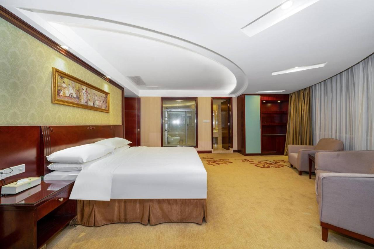 Vienna Hotel Dongguan Houjie Exhibition Center Exterior foto